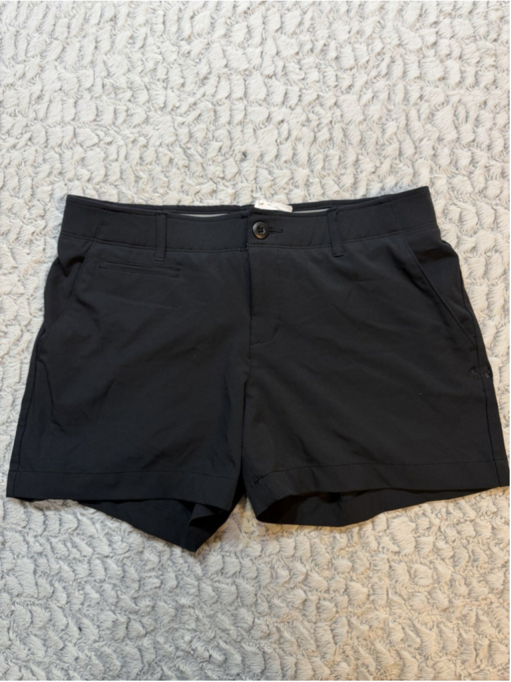 Under Armour HeatGear Men's Black Golf Chino Shorts Size 8 Fitted